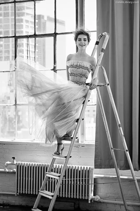 Kiernan Shipka photo 15 of 2601