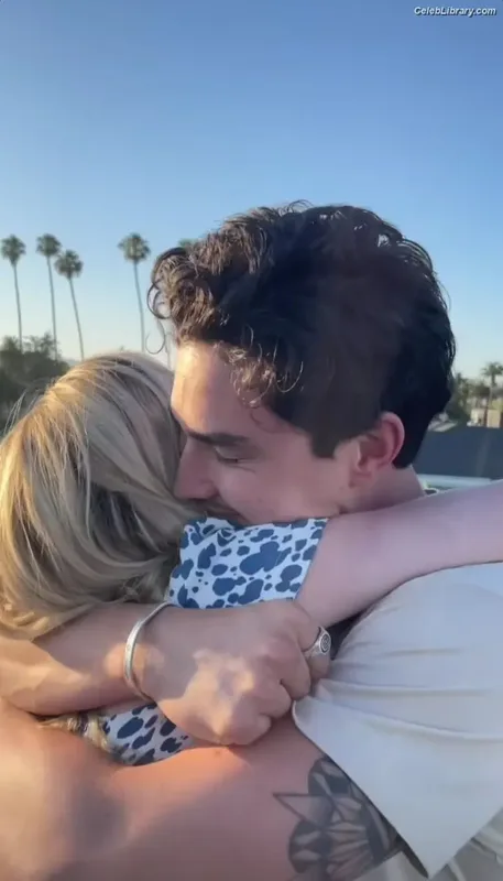 Kiernan Shipka photo 5 of 2601