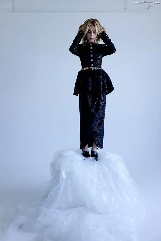 Kiernan Shipka photo 8 of 2601