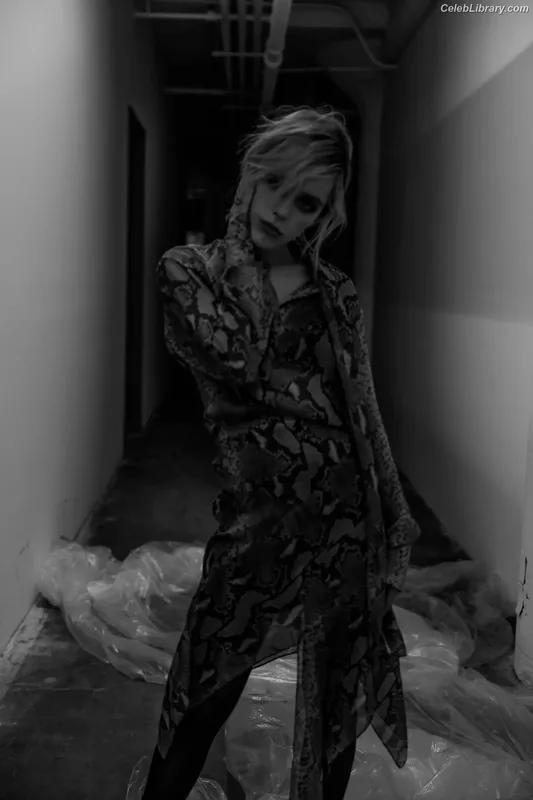Kiernan Shipka photo 21 of 2601