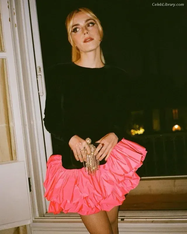 Kiernan Shipka photo 10 of 2601