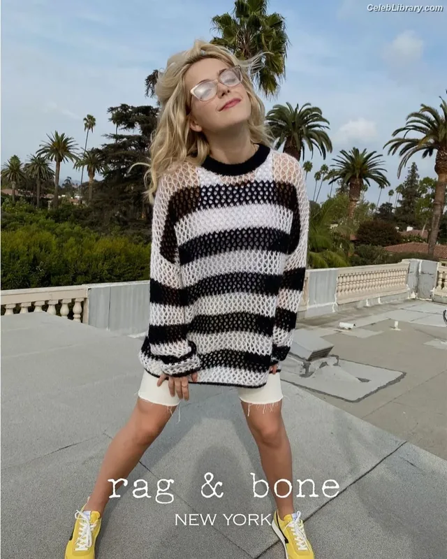 Kiernan Shipka photo 14 of 2601