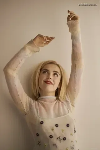 Kiernan Shipka photo 22 of 2601