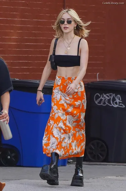 Kiernan Shipka photo 18 of 2601