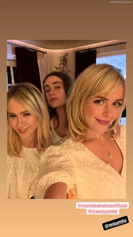 Kiernan Shipka photo 11 of 2601