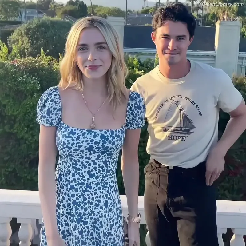 Kiernan Shipka photo 17 of 2601