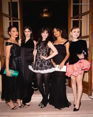 Kiernan Shipka photo 3 of 2601