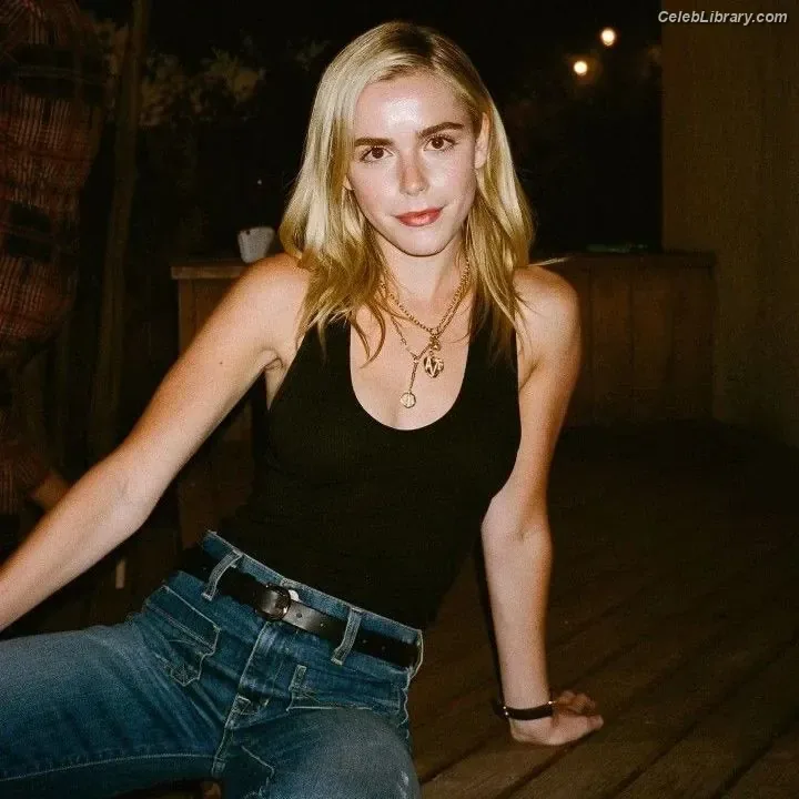 Kiernan Shipka photo 12 of 2601
