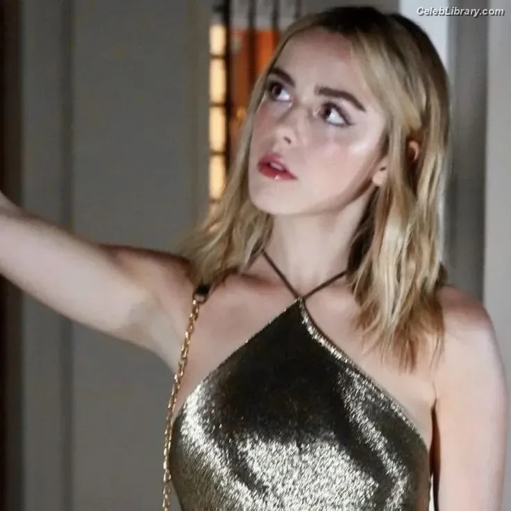 Kiernan Shipka photo 16 of 2601