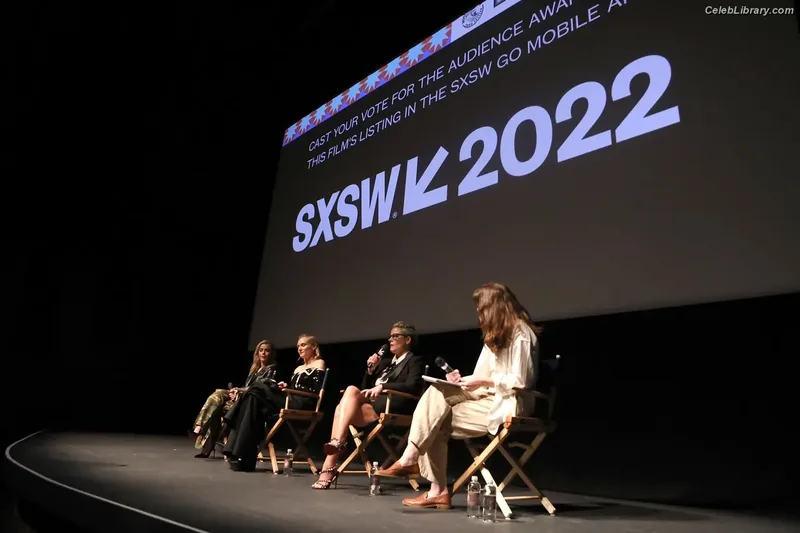 Kiernan Shipka photo 18 of 2601