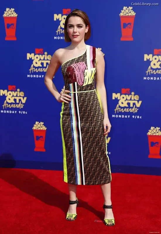 Kiernan Shipka photo 21 of 2601