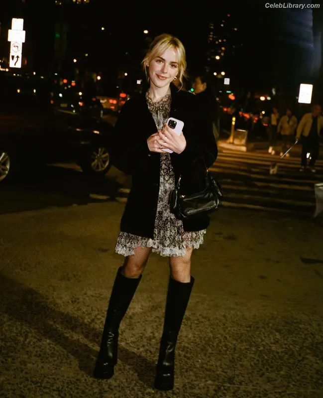 Kiernan Shipka photo 4 of 2601
