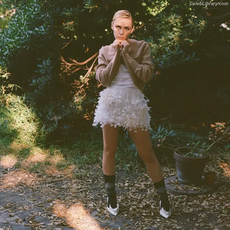 Kiernan Shipka photo 17 of 2601