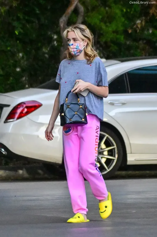Kiernan Shipka photo 22 of 2601