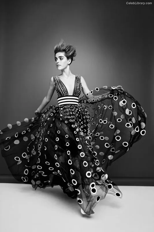 Kiernan Shipka photo 10 of 2601