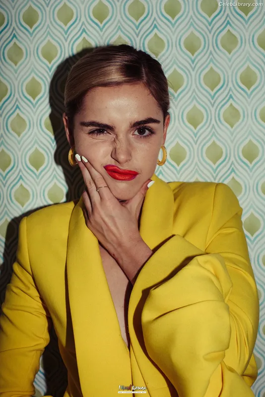 Kiernan Shipka photo 15 of 2601