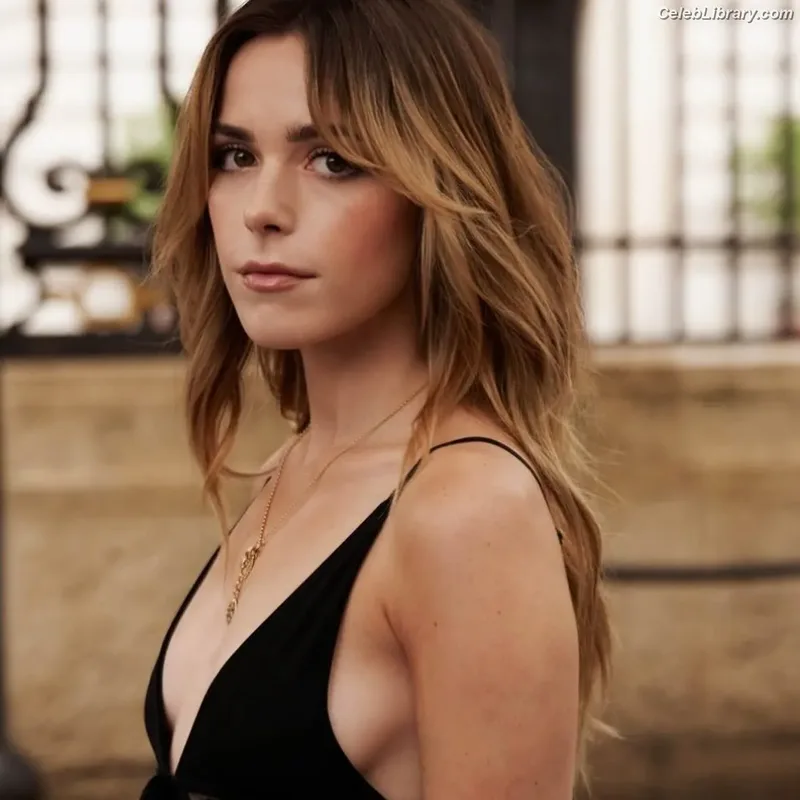Kiernan Shipka photo 23 of 2601