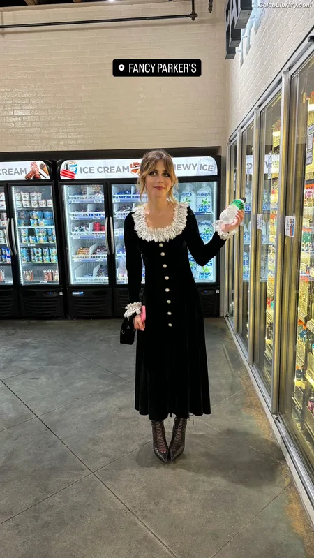 Kiernan Shipka photo 15 of 2601
