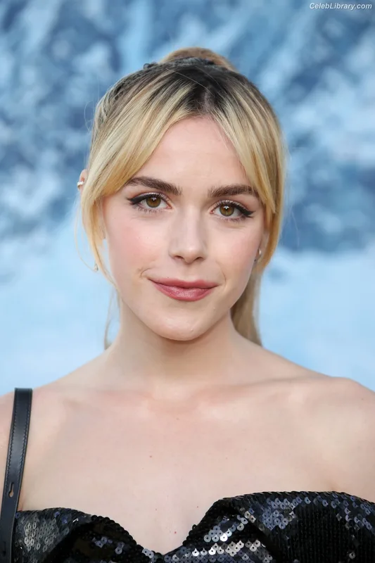 Kiernan Shipka photo 23 of 2601