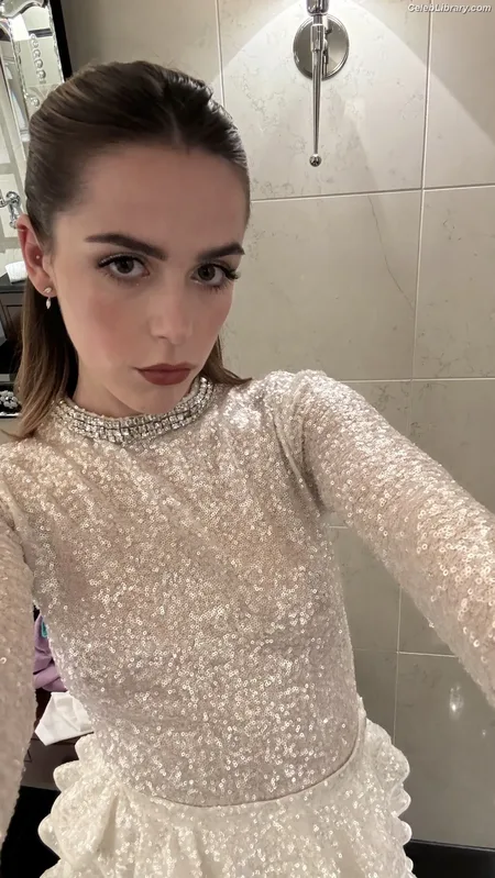 Kiernan Shipka photo 4 of 2601