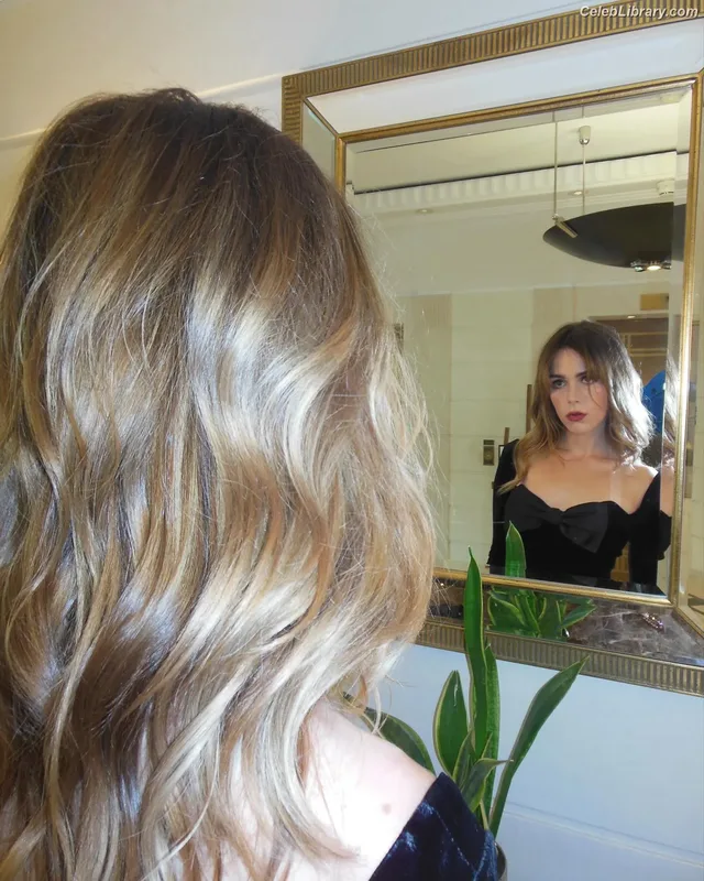 Kiernan Shipka photo 4 of 2601