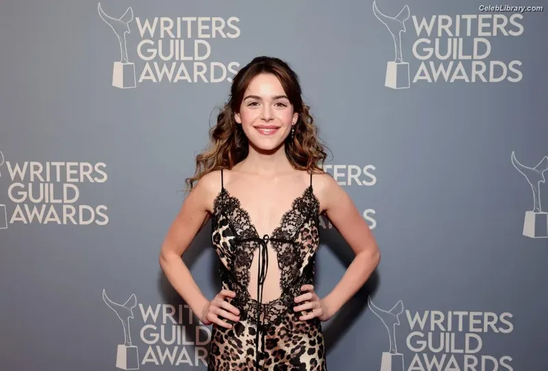 Kiernan Shipka photo 24 of 2601