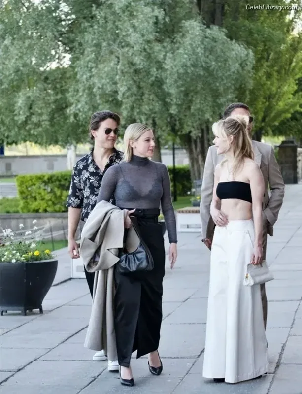 Kiernan Shipka photo 24 of 2601