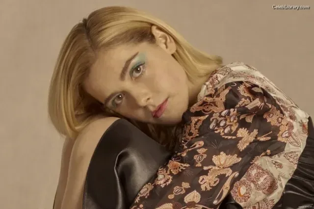 Kiernan Shipka photo 12 of 2601