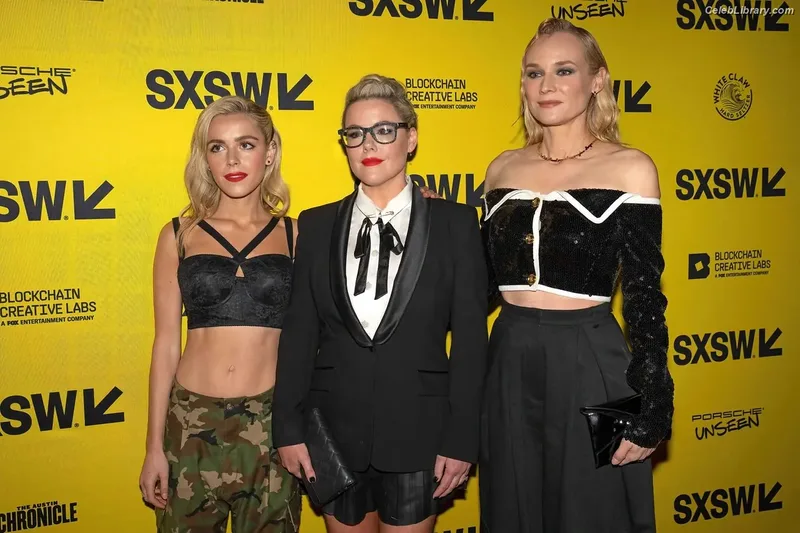 Kiernan Shipka photo 11 of 2601