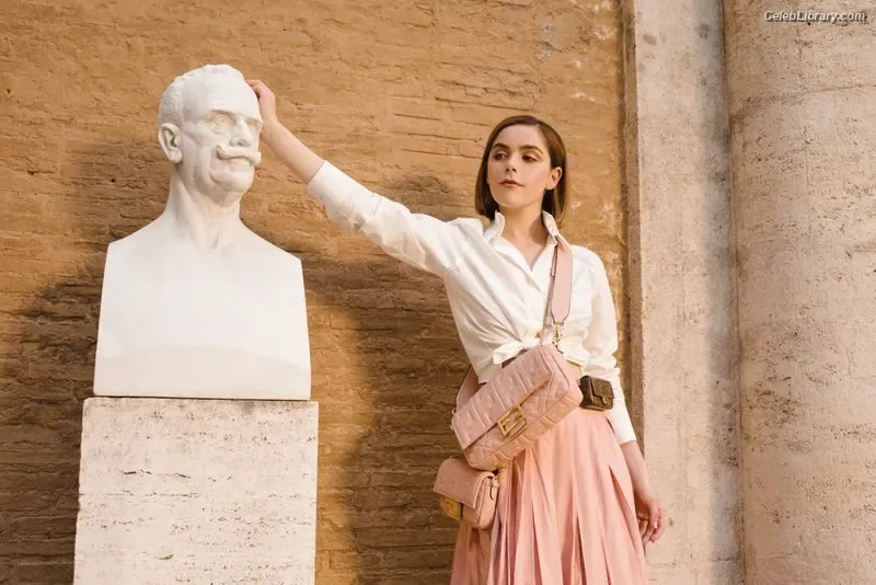 Kiernan Shipka photo 20 of 2601