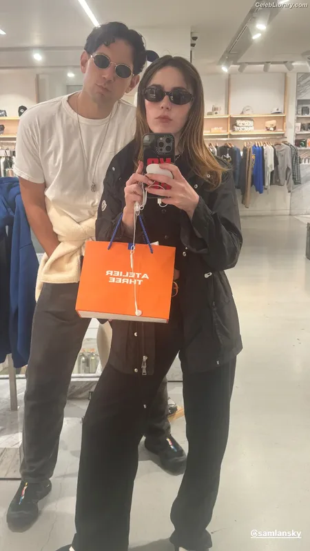 Kiernan Shipka photo 3 of 2601