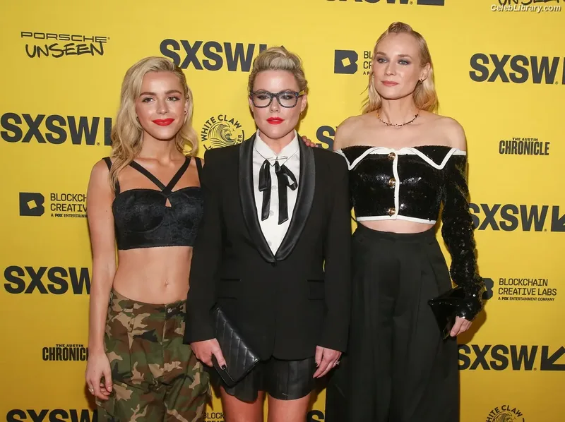 Kiernan Shipka photo 6 of 2601
