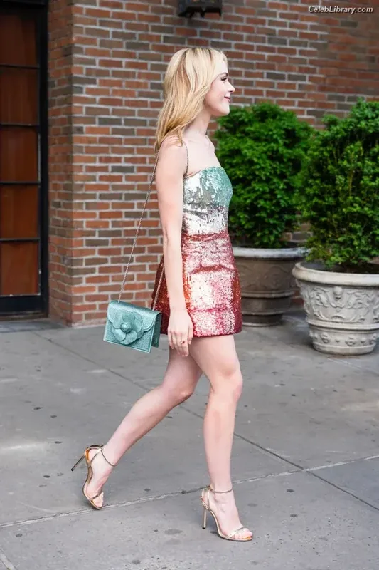 Kiernan Shipka photo 24 of 2601