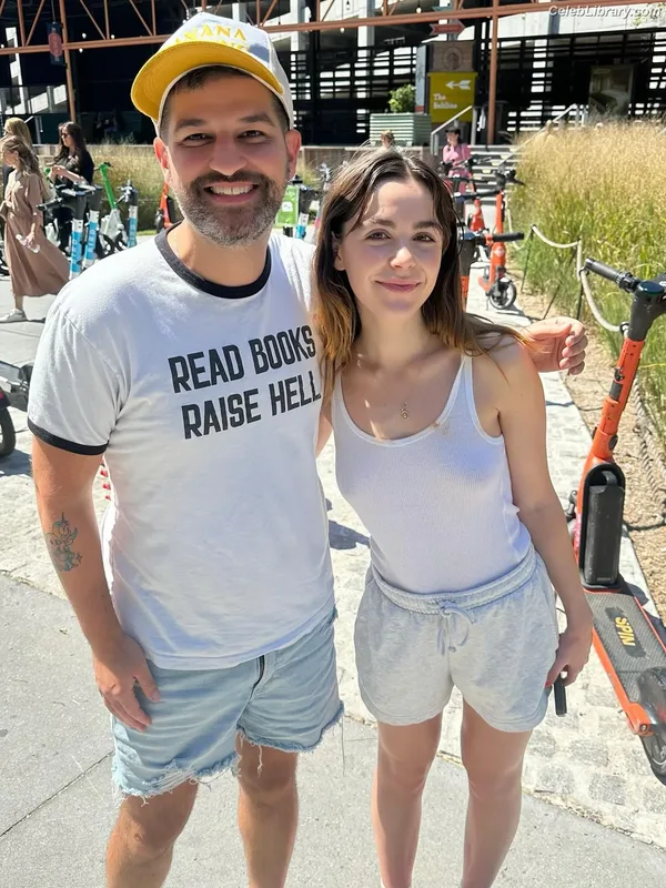 Kiernan Shipka photo 9 of 2601