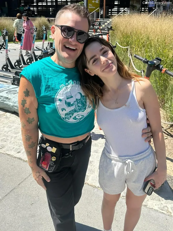 Kiernan Shipka photo 10 of 2601