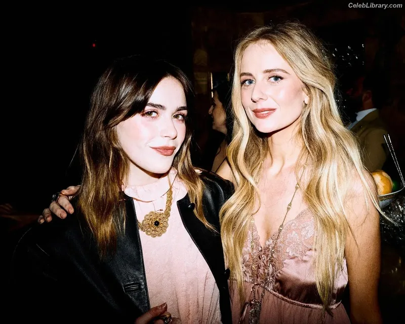 Kiernan Shipka photo 23 of 2601