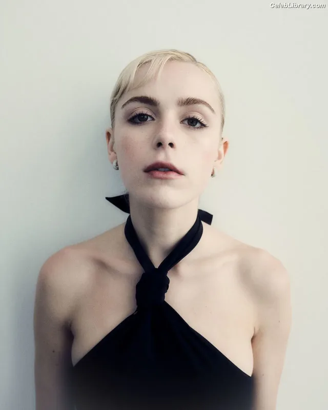 Kiernan Shipka photo 10 of 2601