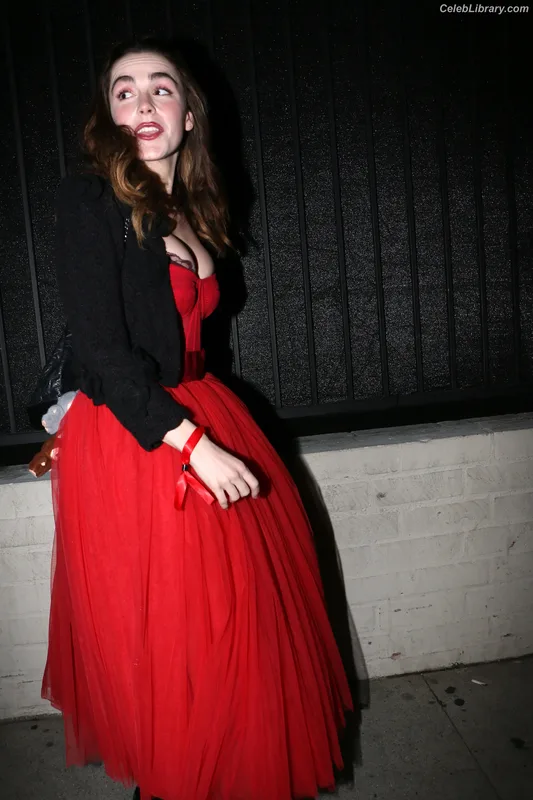 Kiernan Shipka photo 17 of 2601