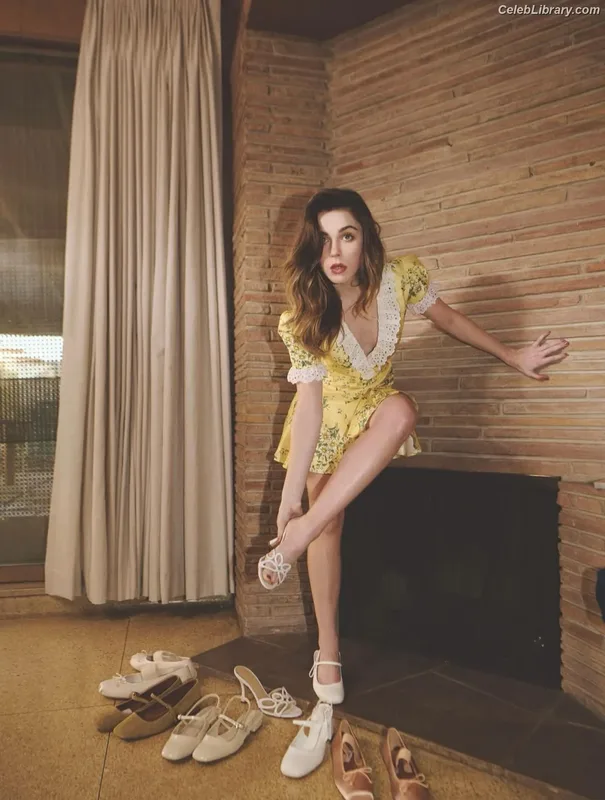 Kiernan Shipka photo 20 of 2601