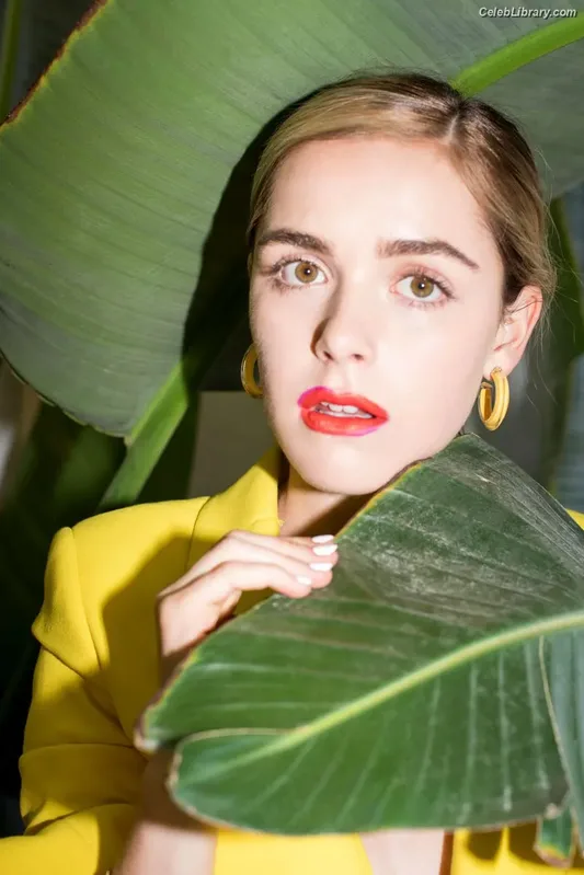 Kiernan Shipka photo 24 of 2601
