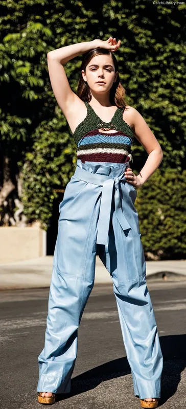 Kiernan Shipka photo 3 of 2601