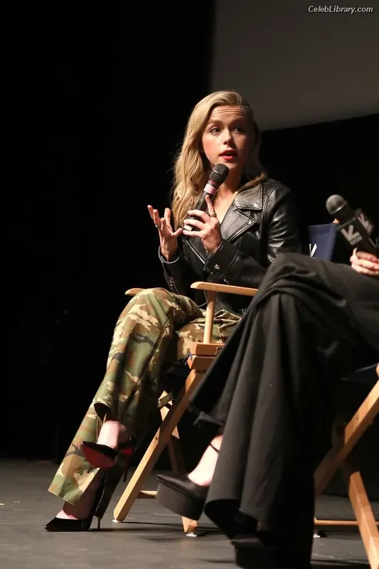 Kiernan Shipka photo 24 of 2601