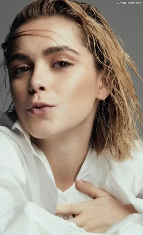 Kiernan Shipka photo 3 of 2601