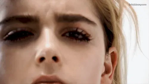 Kiernan Shipka photo 9 of 2601