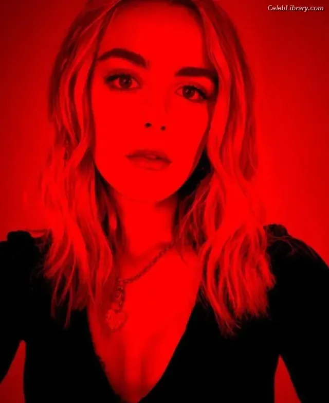 Kiernan Shipka photo 11 of 2601
