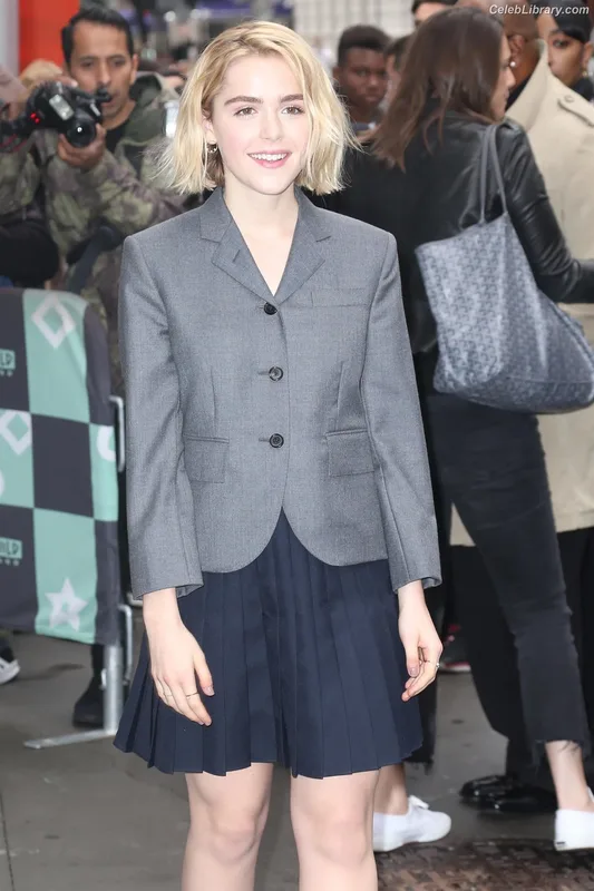 Kiernan Shipka photo 4 of 2601