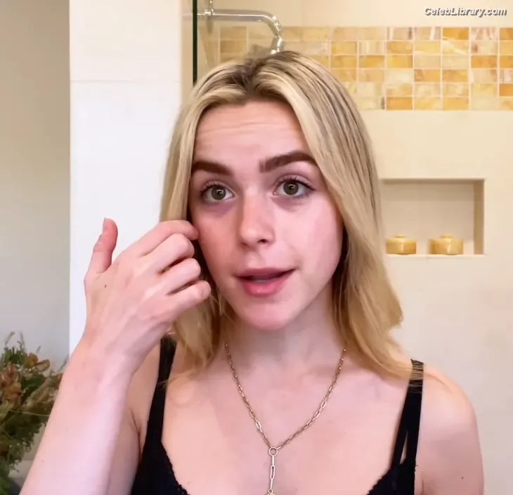 Kiernan Shipka photo 14 of 2601