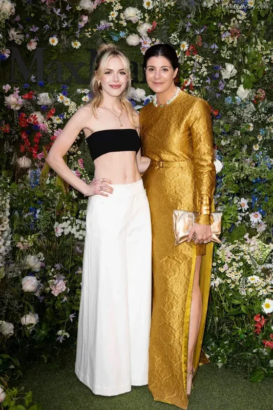 Kiernan Shipka photo 18 of 2601