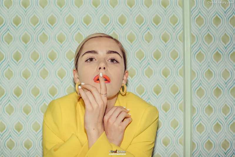 Kiernan Shipka photo 23 of 2601