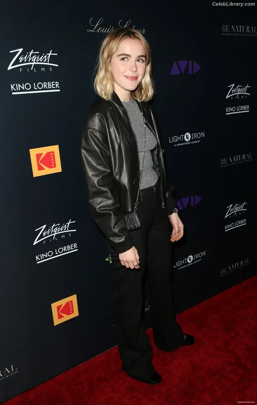 Kiernan Shipka photo 9 of 2601